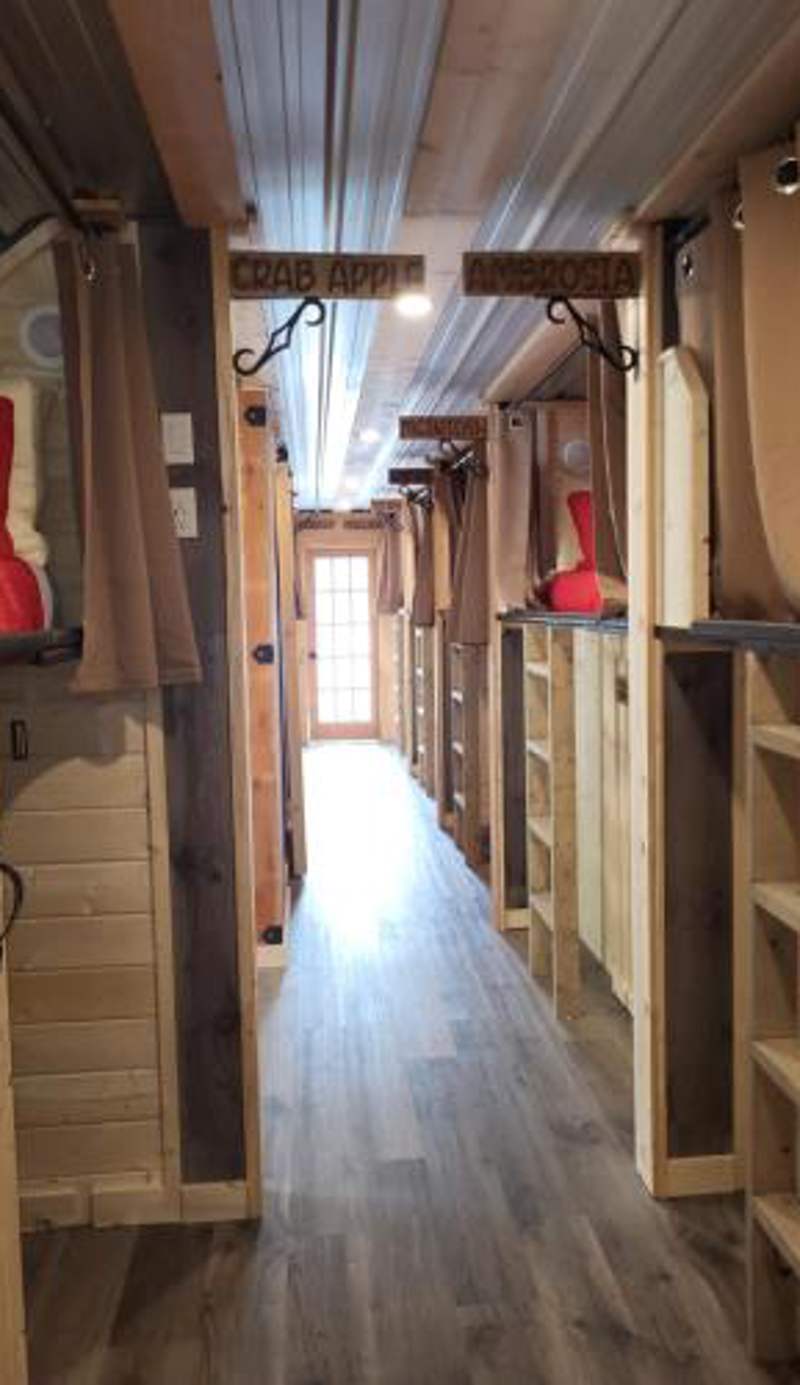 THE ORCHARD (HOSTEL WITH PRIVATE BUNKS)