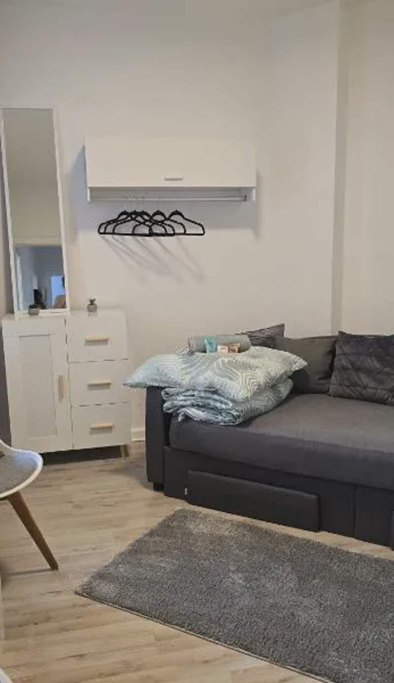 Apartment in Krefeld City with Balcony