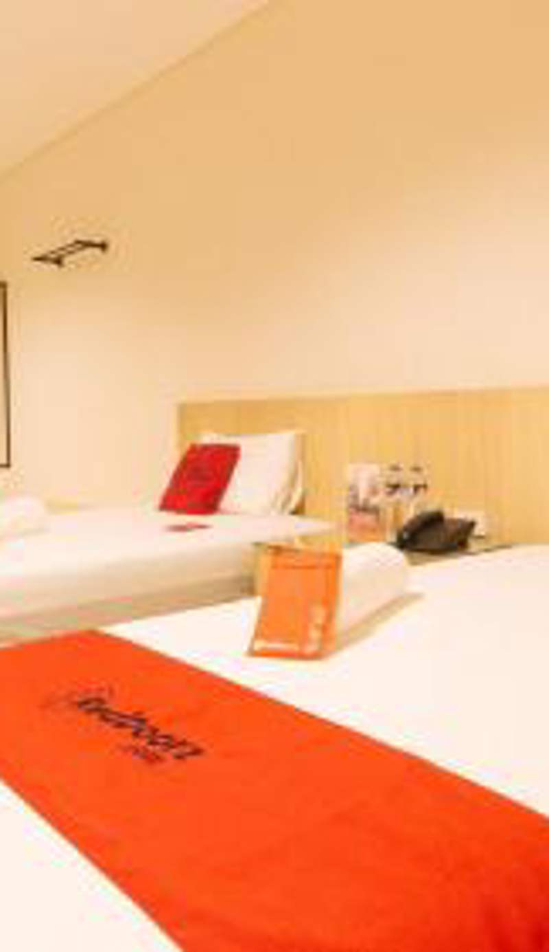 RedDoorz Plus @ Kaizen Suites Taft Avenue