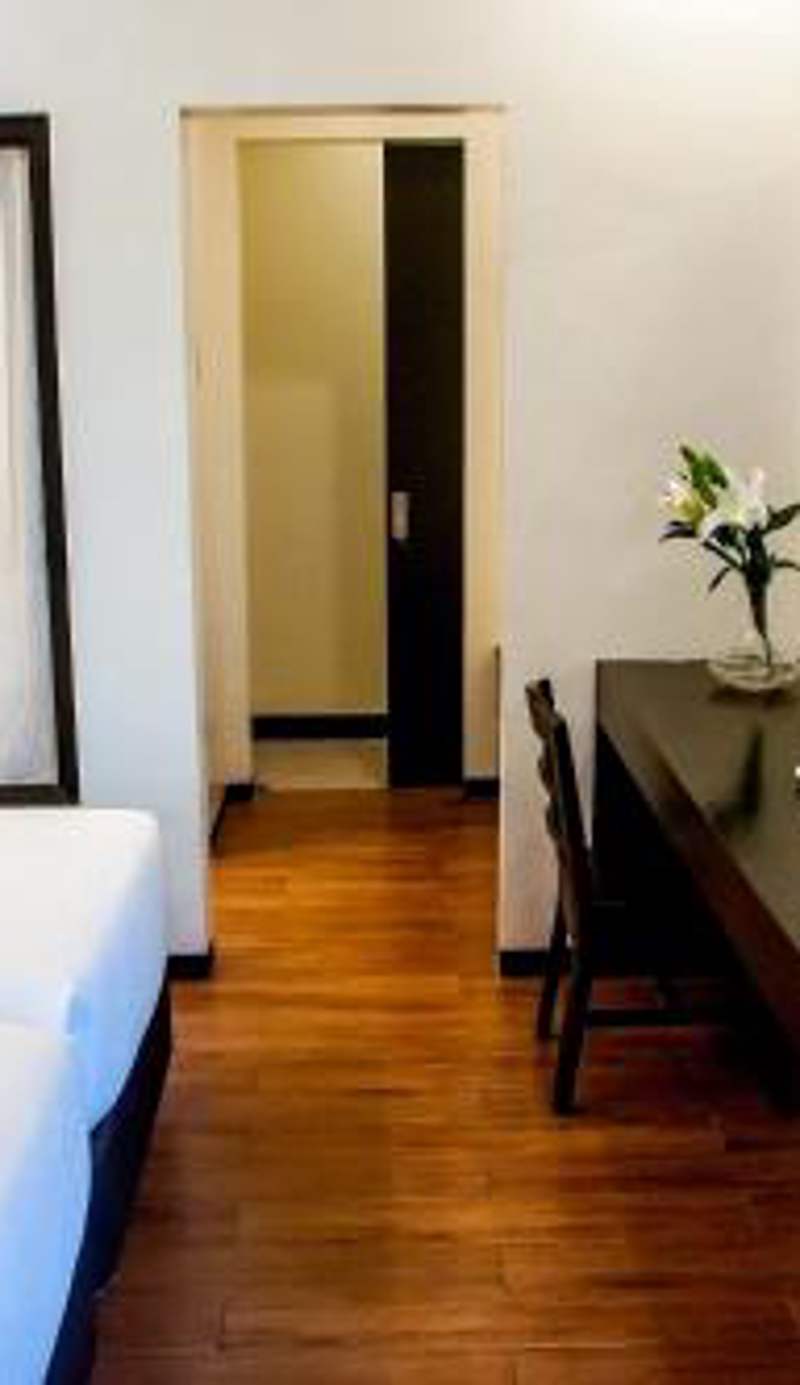 Piña Suites