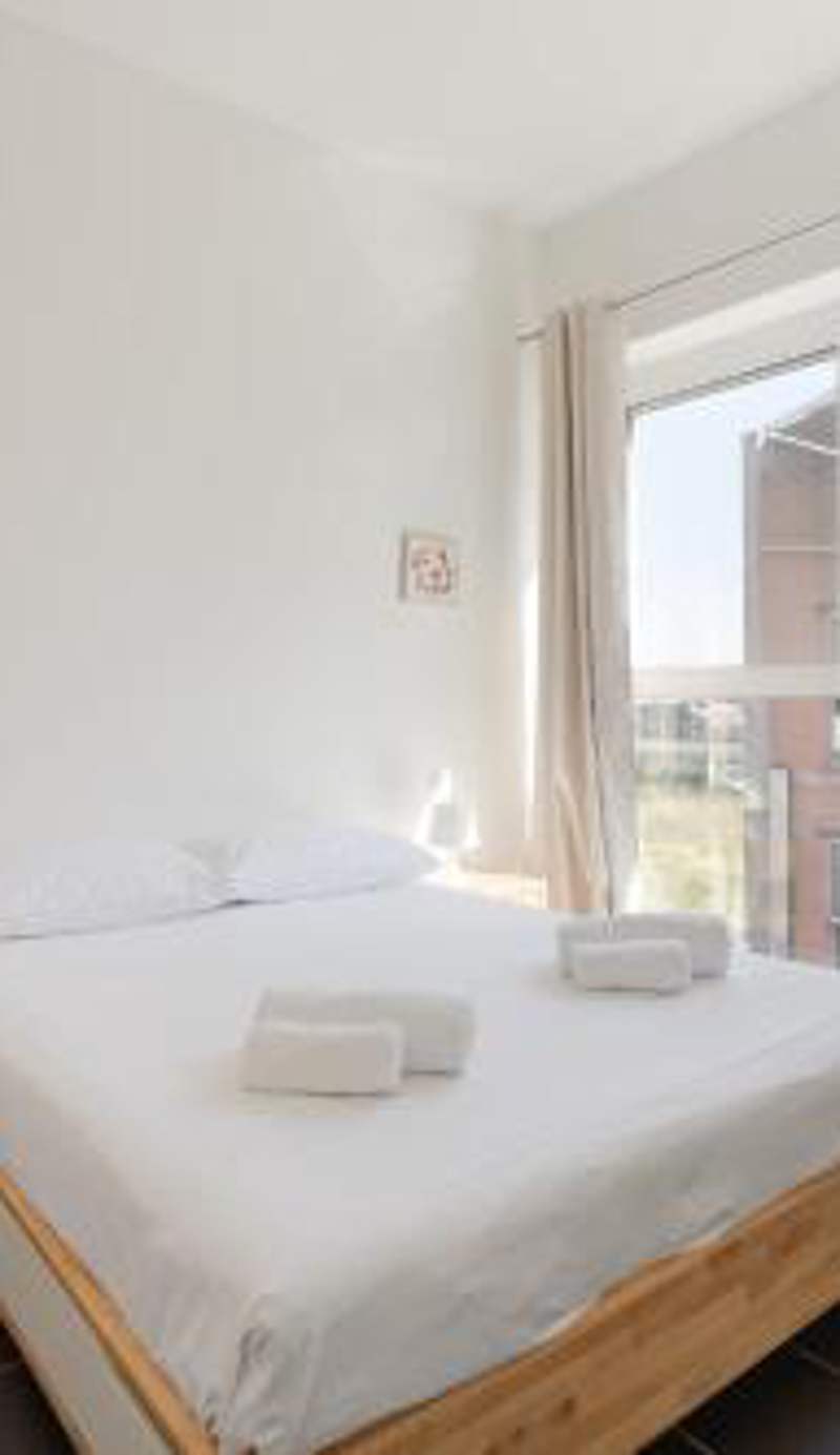 GuestHost - Industrial Design Apt near M4 Tolstoj