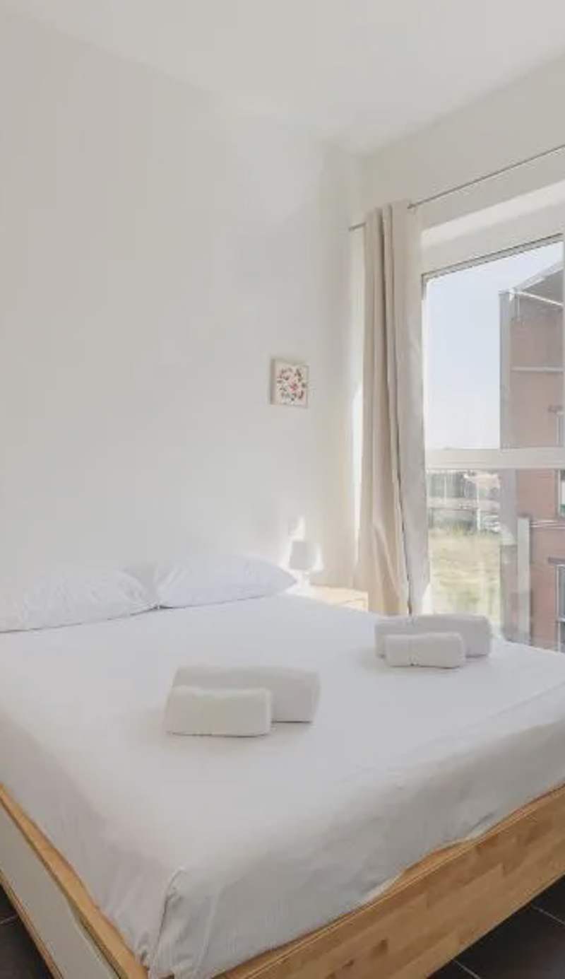 GuestHost - Industrial Design Apt near M4 Tolstoj