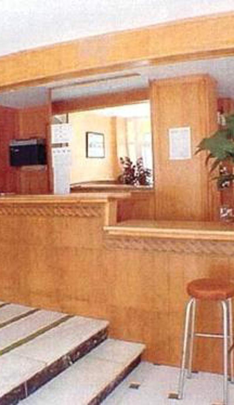 Hotel Iris