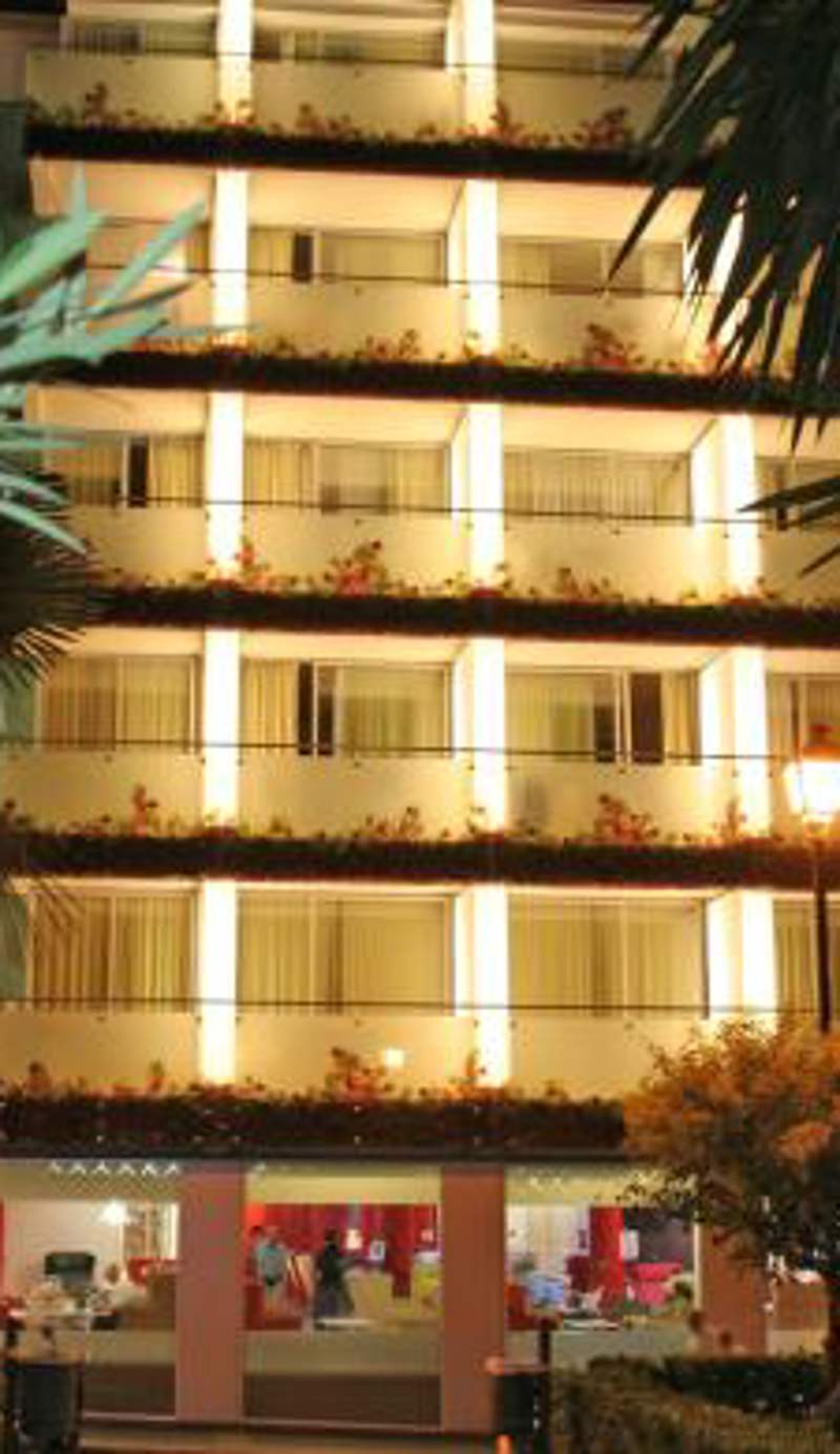 Hotel Oasis Plaza
