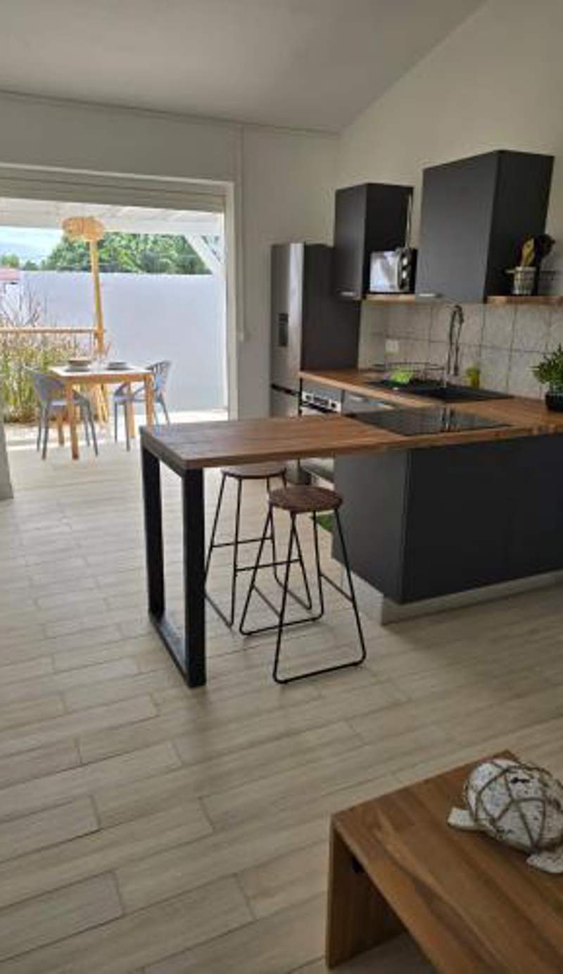 Appartement au centre de Gosier 7