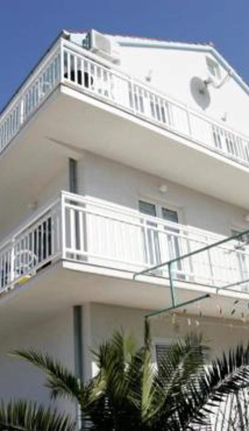 Apartments Trogrlić