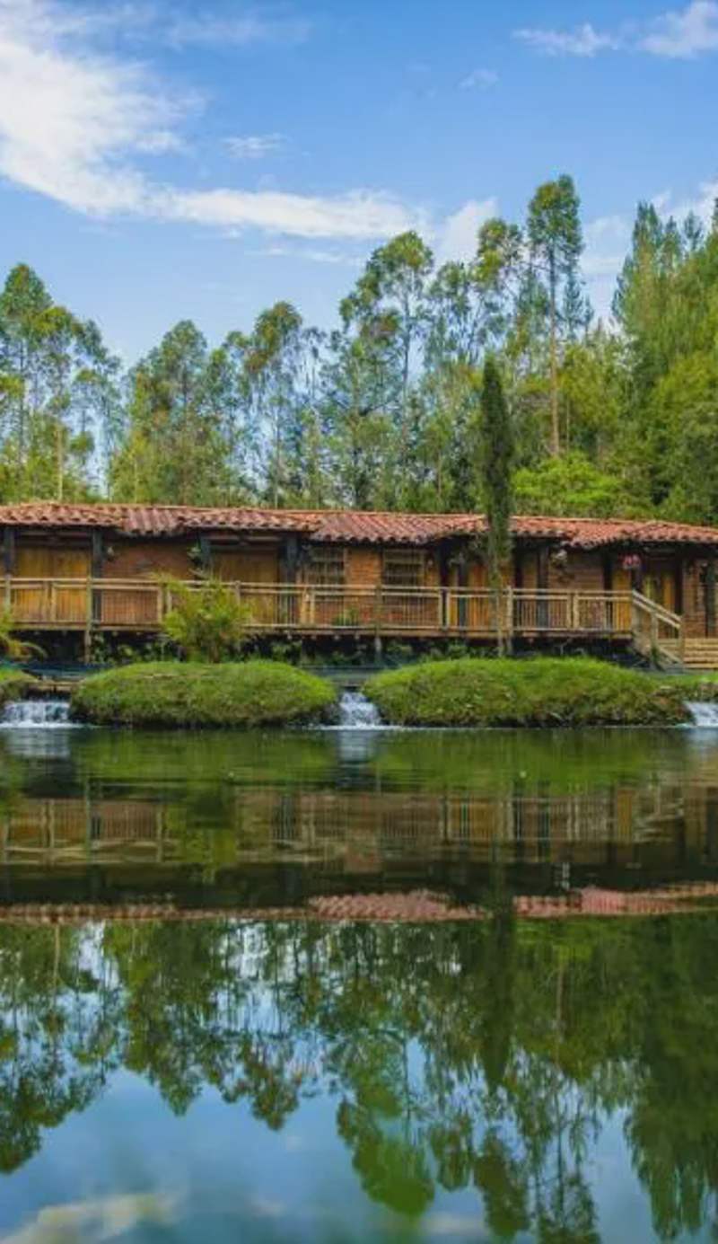 Refugio Natural - Guarne - Cabañas Ecológicas con Jacuzzi e hidromasaje