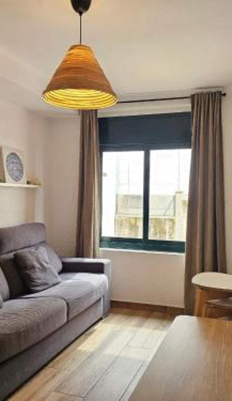 Apartments Sant Lluis CENTER, 2 min walk from the sea