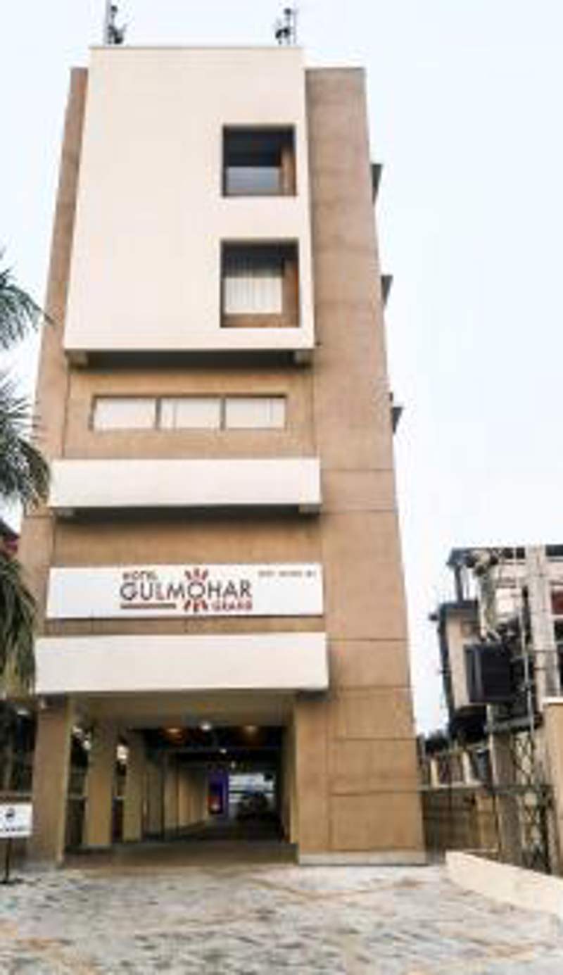 Hotel Gulmohar Grand