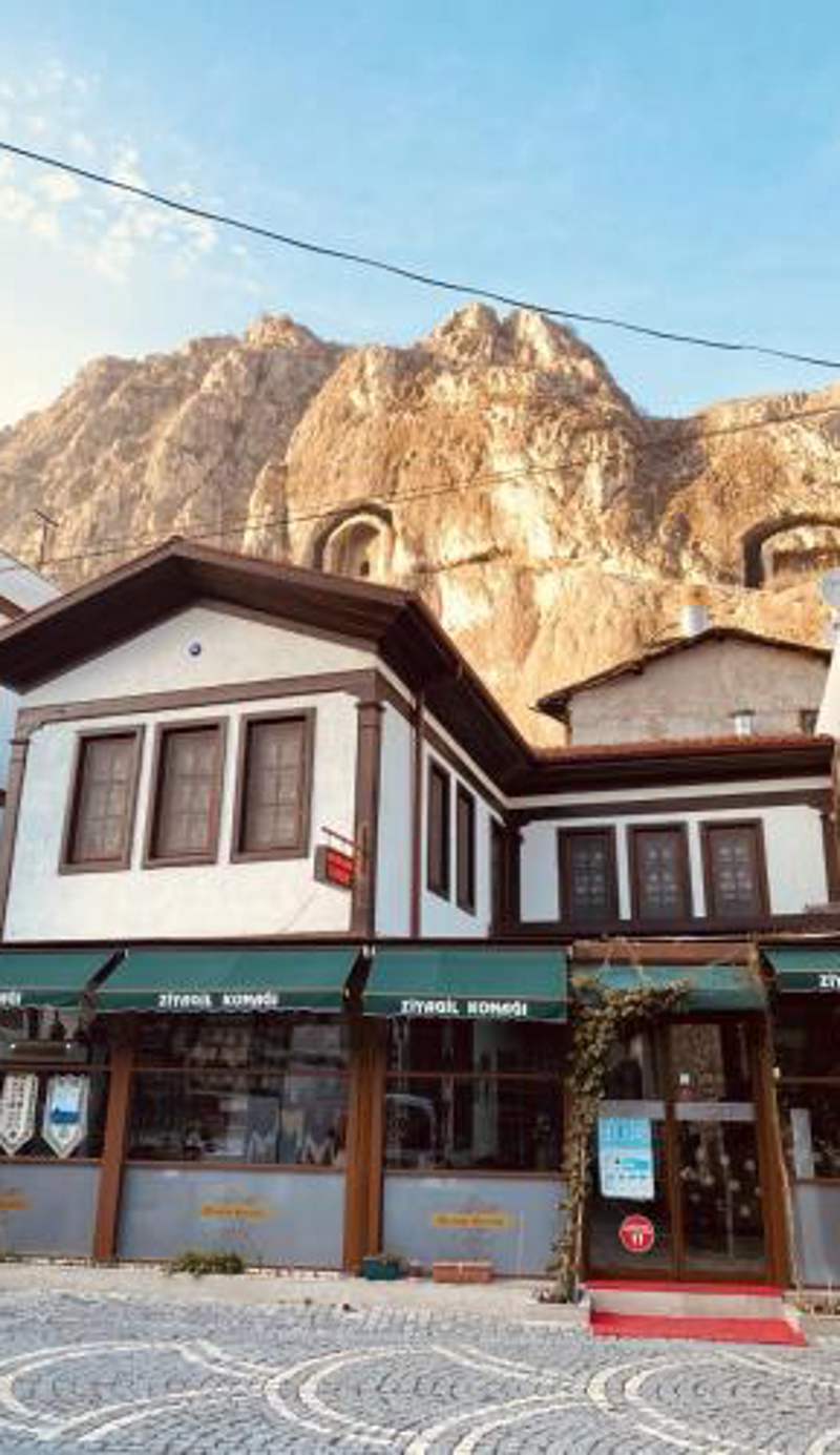 Ziyagil Konağı