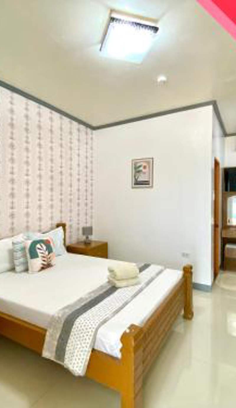 ELEN INN - Malapascua Island Air-conditioned Room2