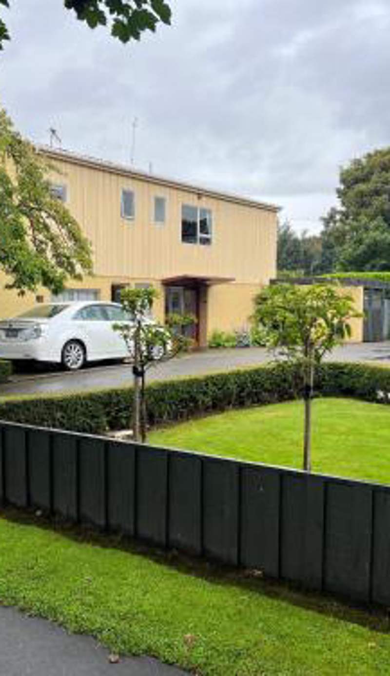 Golden Leaf Apartments