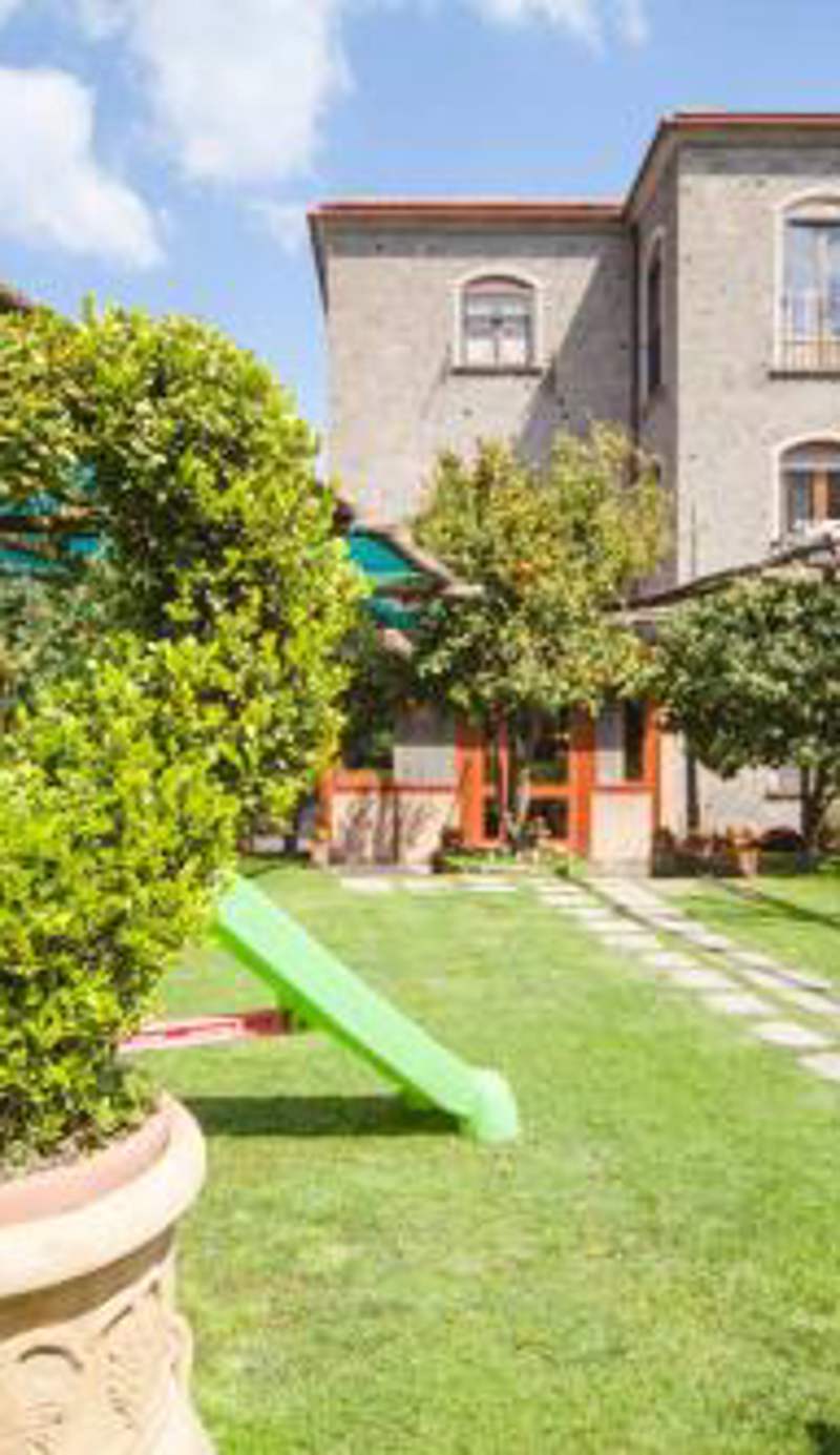 Villa De Angelis