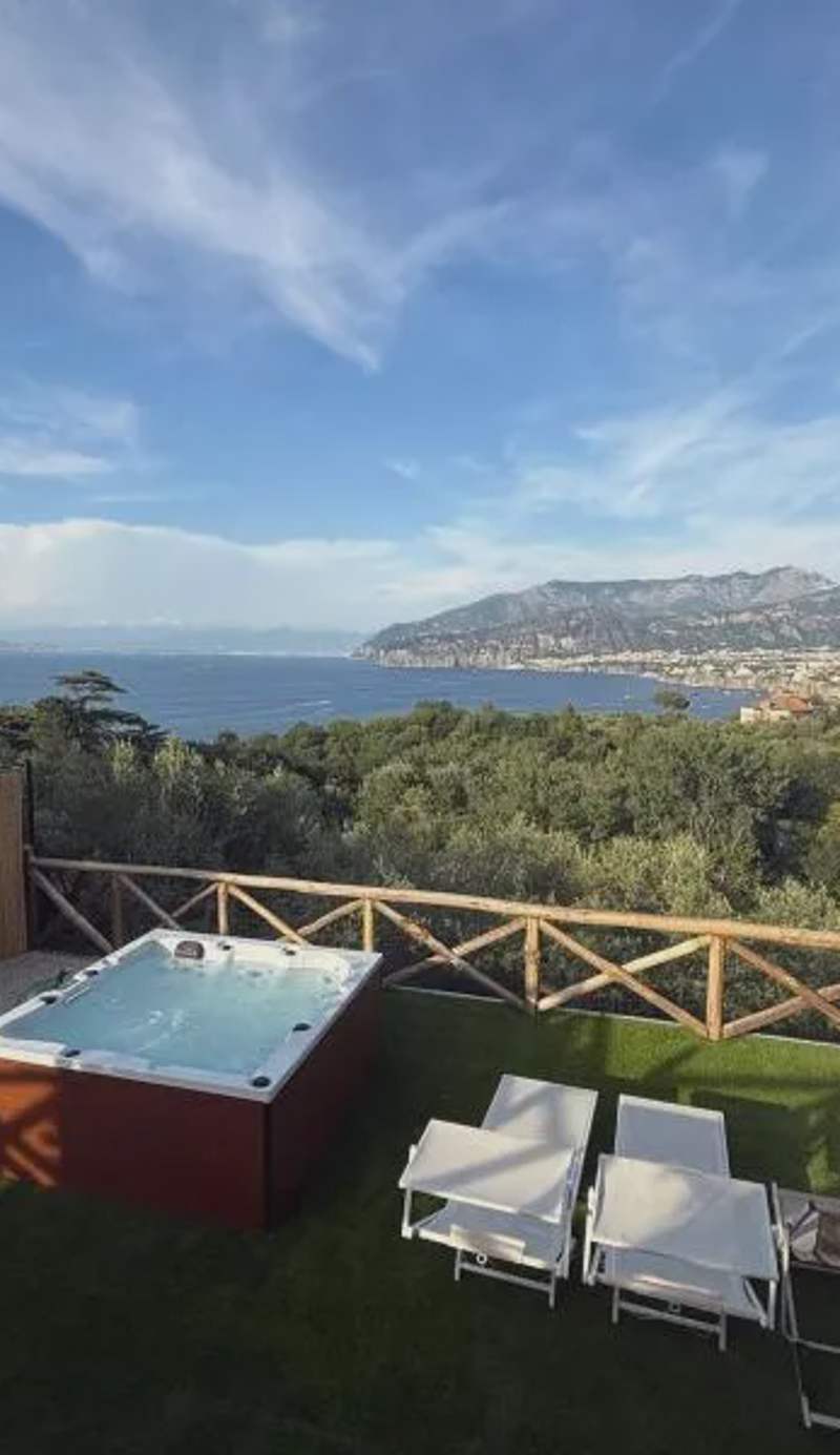 Maison Regina Giovanna - A Window to the Paradise