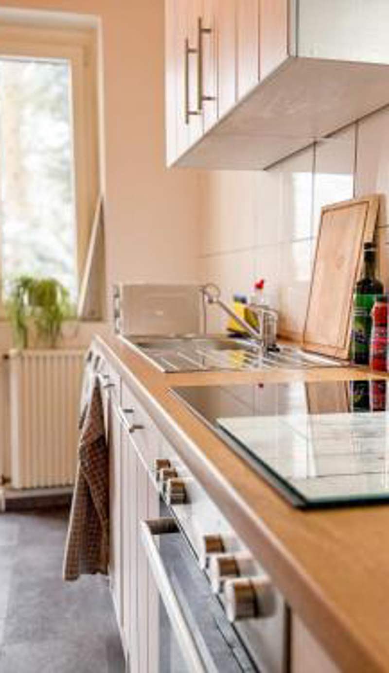 Gockel Homes - Zentral mit Balkon & Netflix