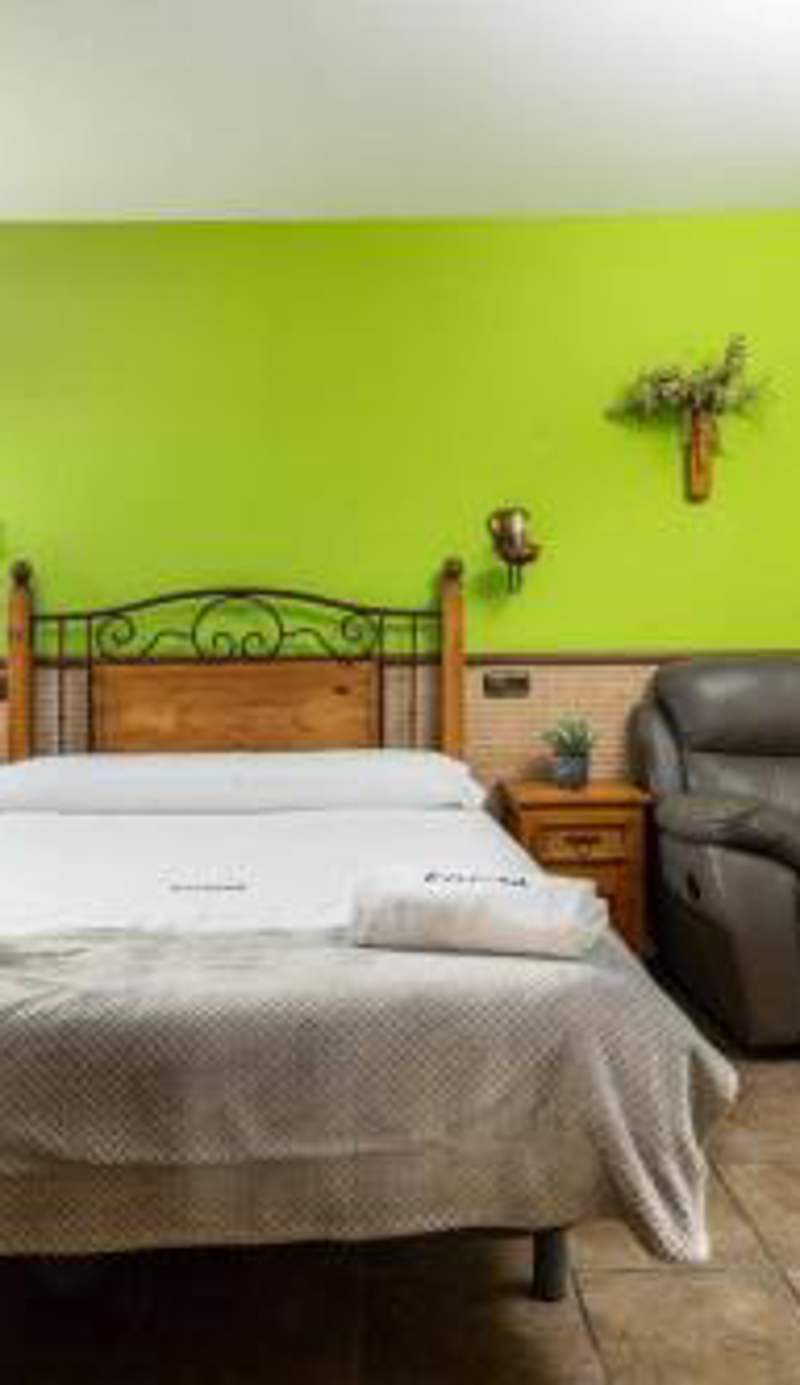 Perratzu Landarbide -Ideal parejas by Egona