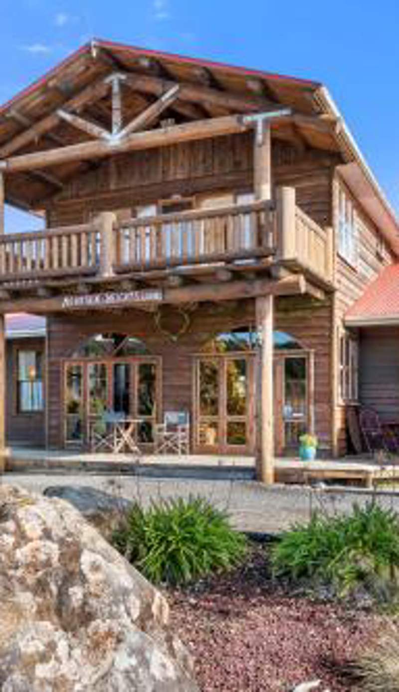 Mountain Heights Lodge