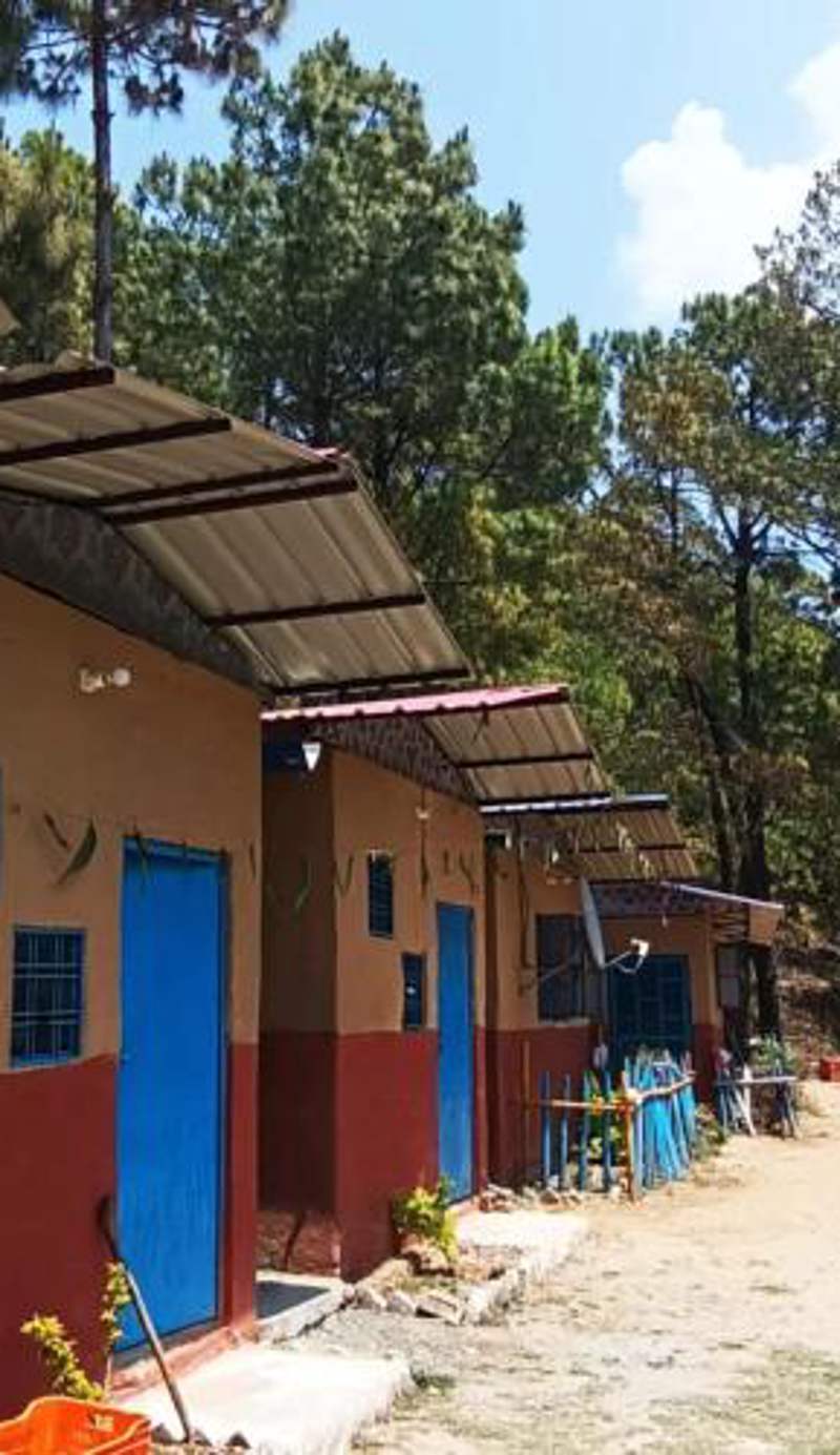 11 Gaon Mudhouse Homestay