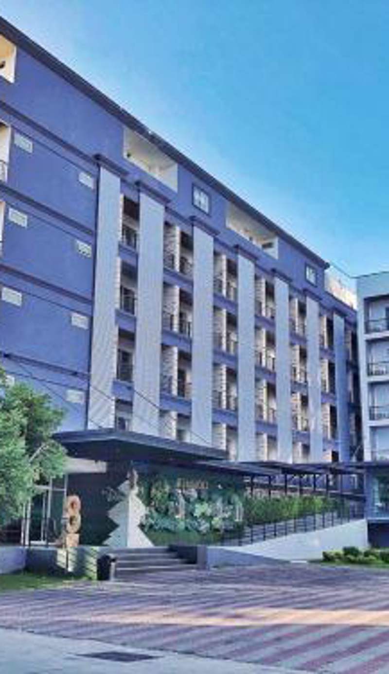 Embryo Hotel 