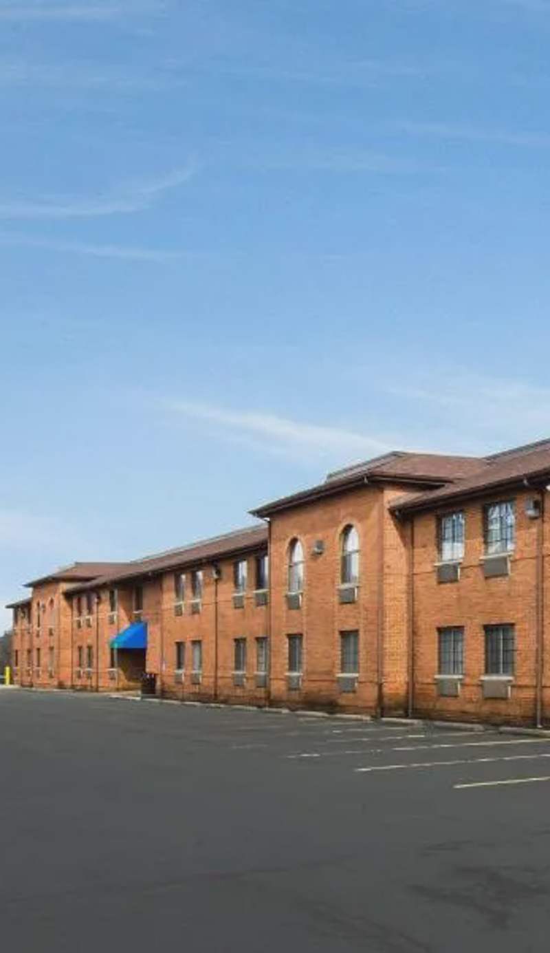 Quality Inn Summersville - New River Area