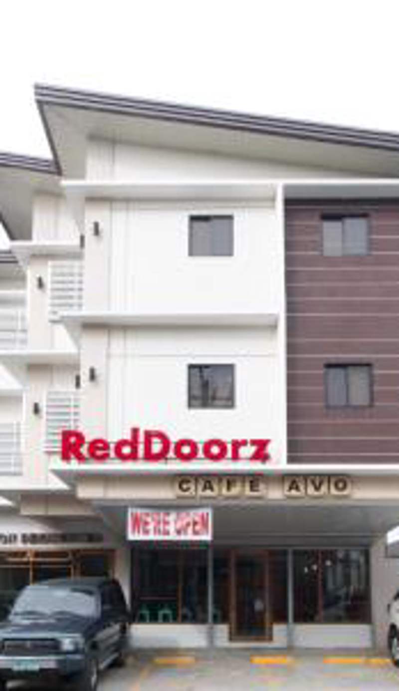 RedDoorz Plus @ Diola Villamonte Bacolod