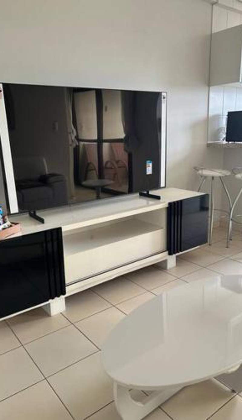 Flat completo no centro.