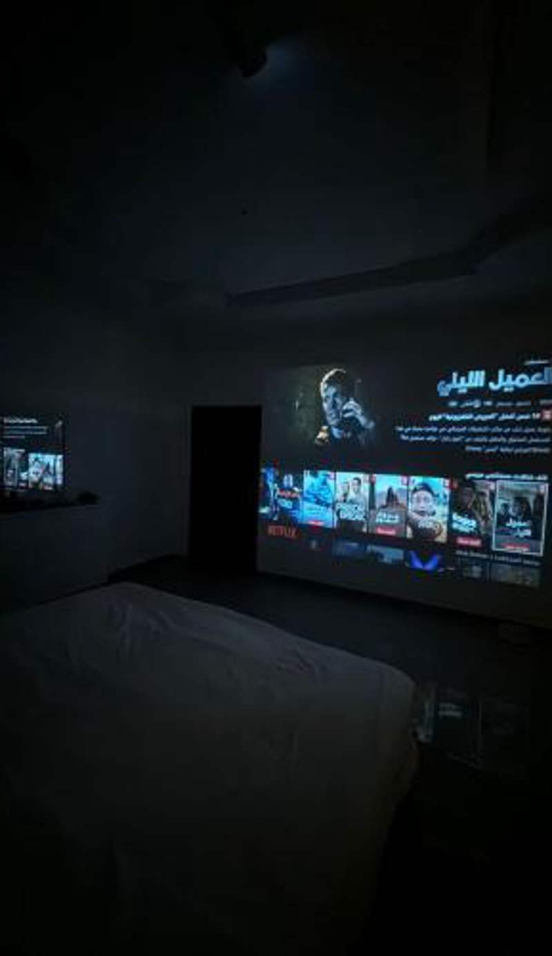 شقق فاخرة بحي الروضة مع سينما بغرفة النوم