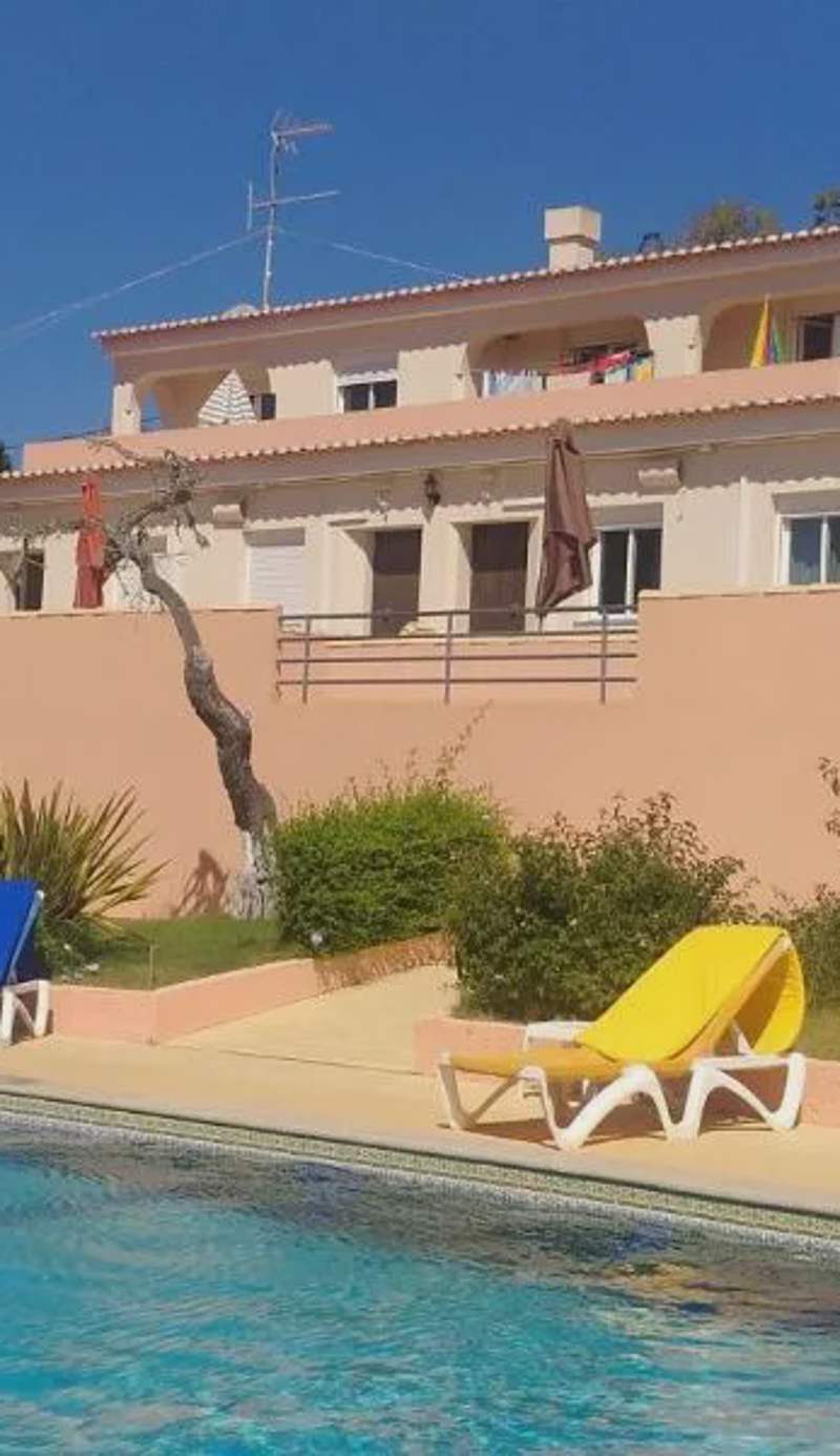 Falfeira Apartments