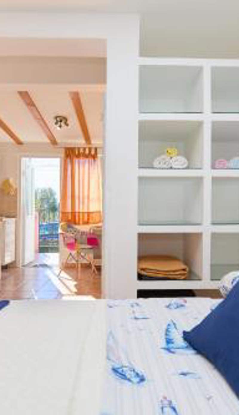 Sunny Charming Apartment