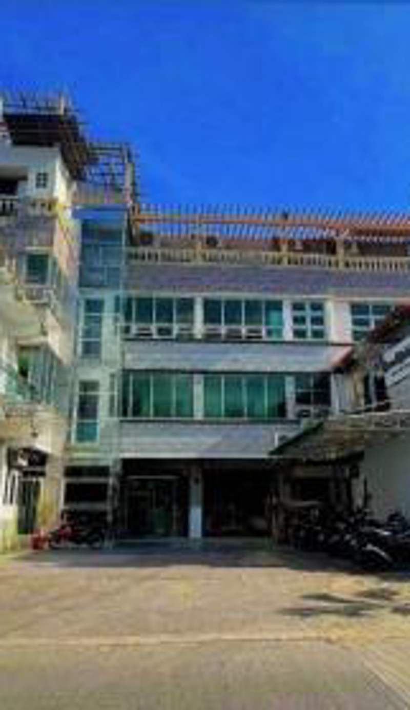 Queen Maricel Inn