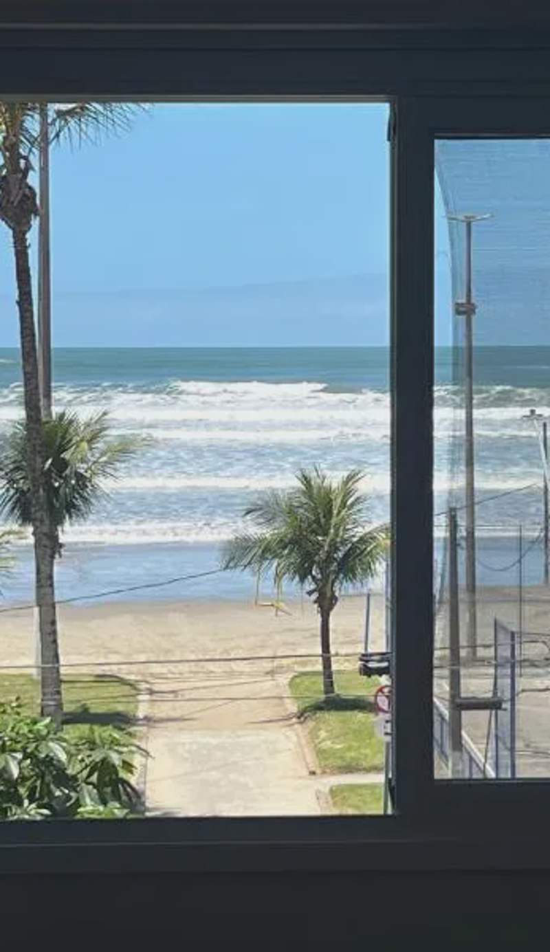 APTO 2 dorms frente ao mar
