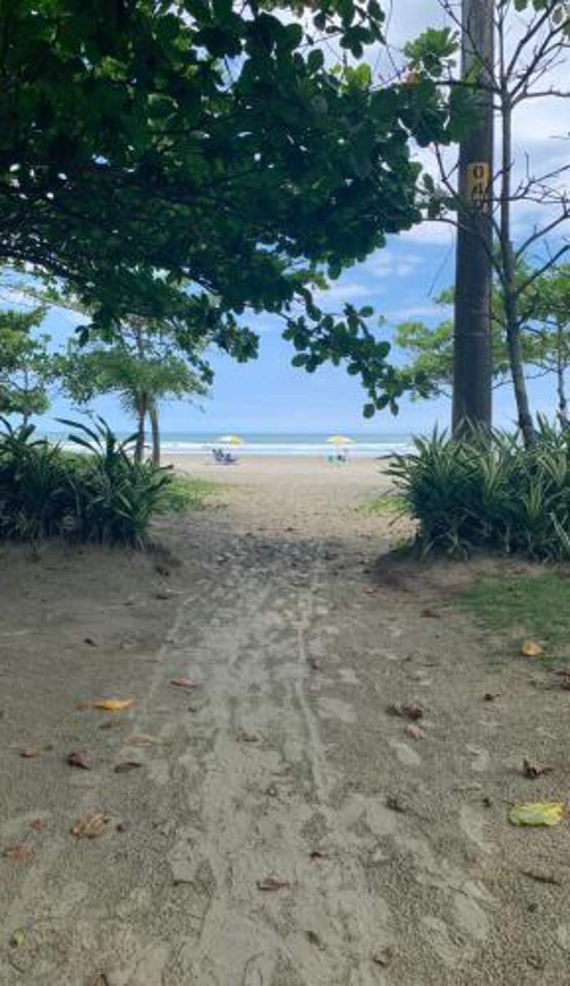 Condomínio Maitinga. (Pé na areia)