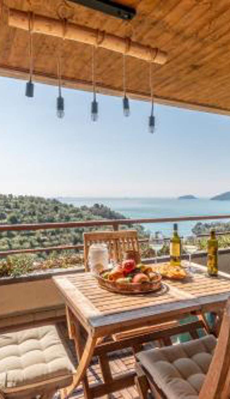 Oltre House