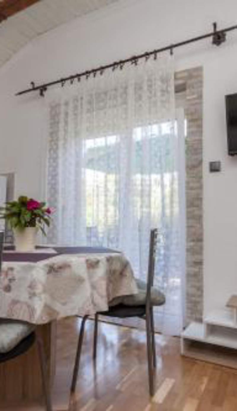 Apartment Laurel