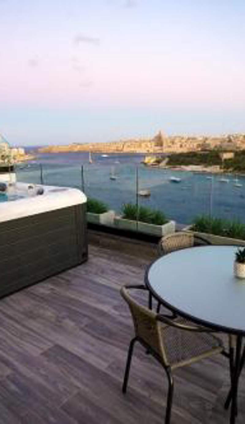 The Londoner Hotel Sliema