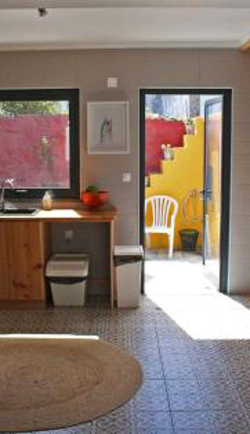 Porto Pim Guest House
