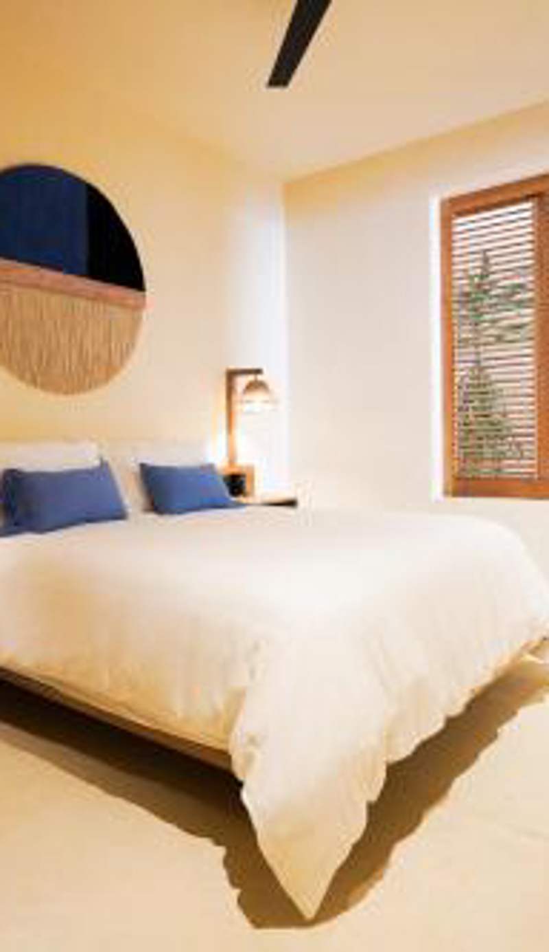 Casa Borka LUXURY FULLY FURNISHED BEACH CONDOS WITH POOL