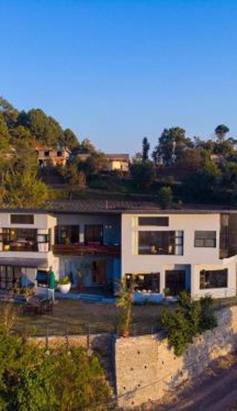 StayVista's Nivriti - 4BHK Villa with Heated Pool & Pet Friendly