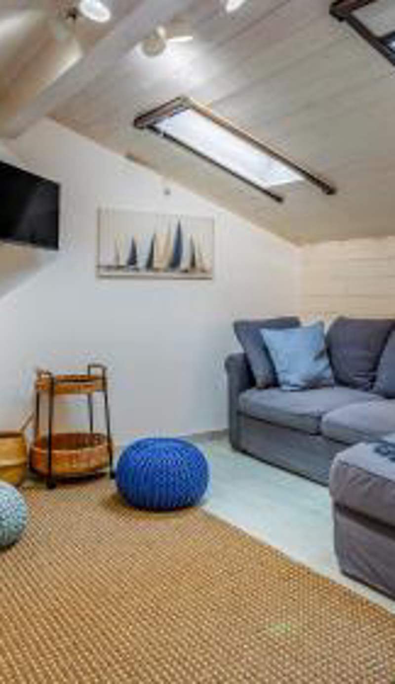 Glamorous 1 BDR Duplex Apartment by LovelyStay