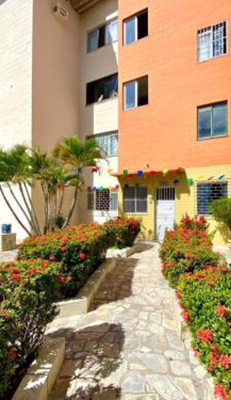 Apartamento prox da Orla de Atalaia BL Pedra do Sal
