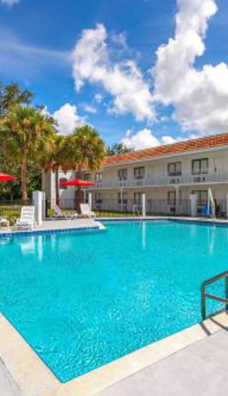 Travelodge by Wyndham Orlando Lake Buena Vista South