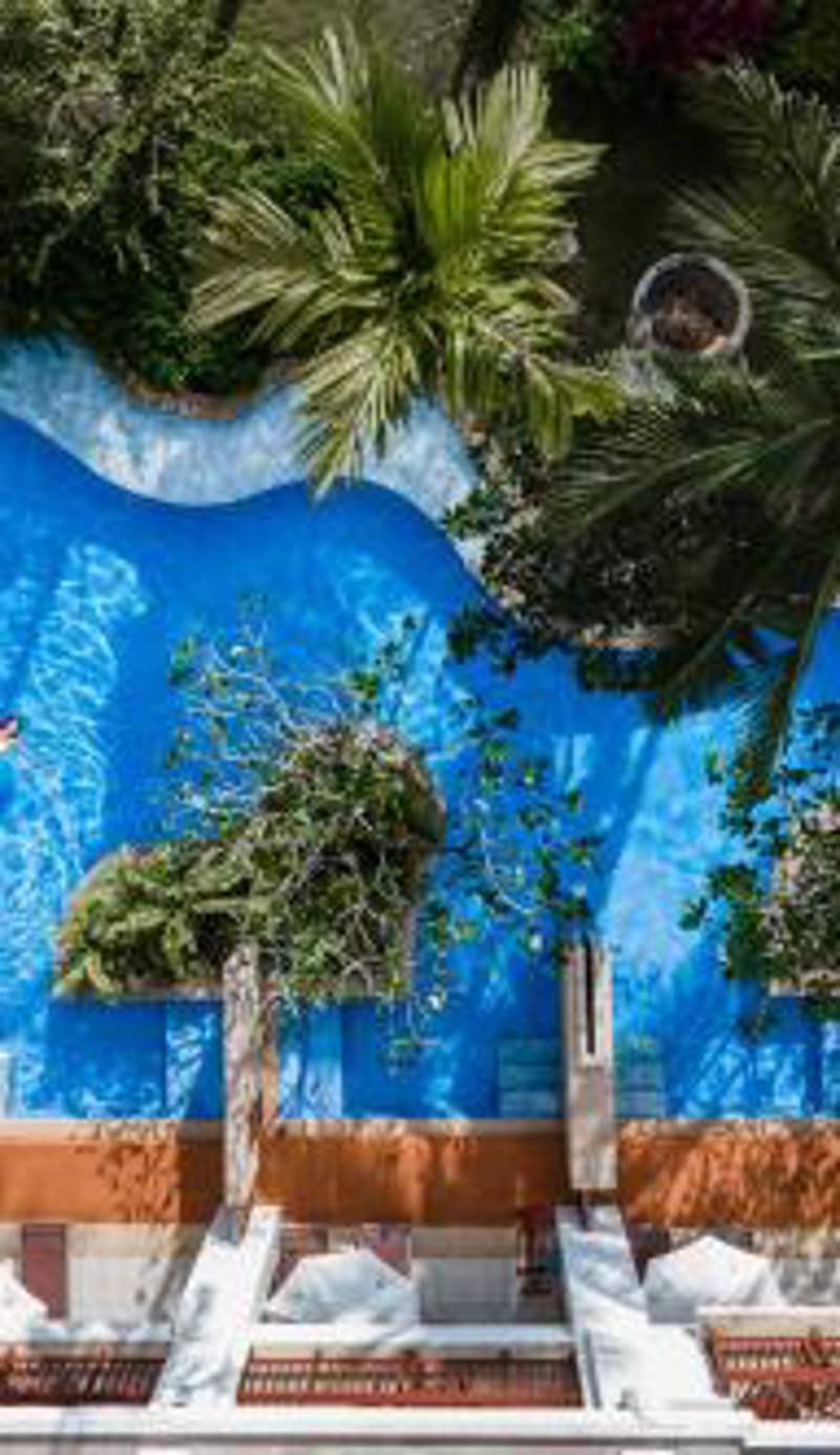 Apsara Beachfront Resort & Villa