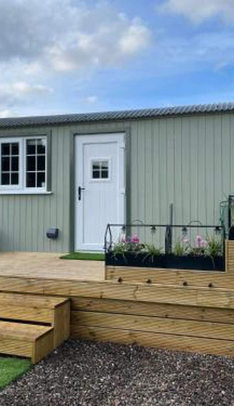 The Swift, Shepherds Hut at Bee Happy Breaks Scotland