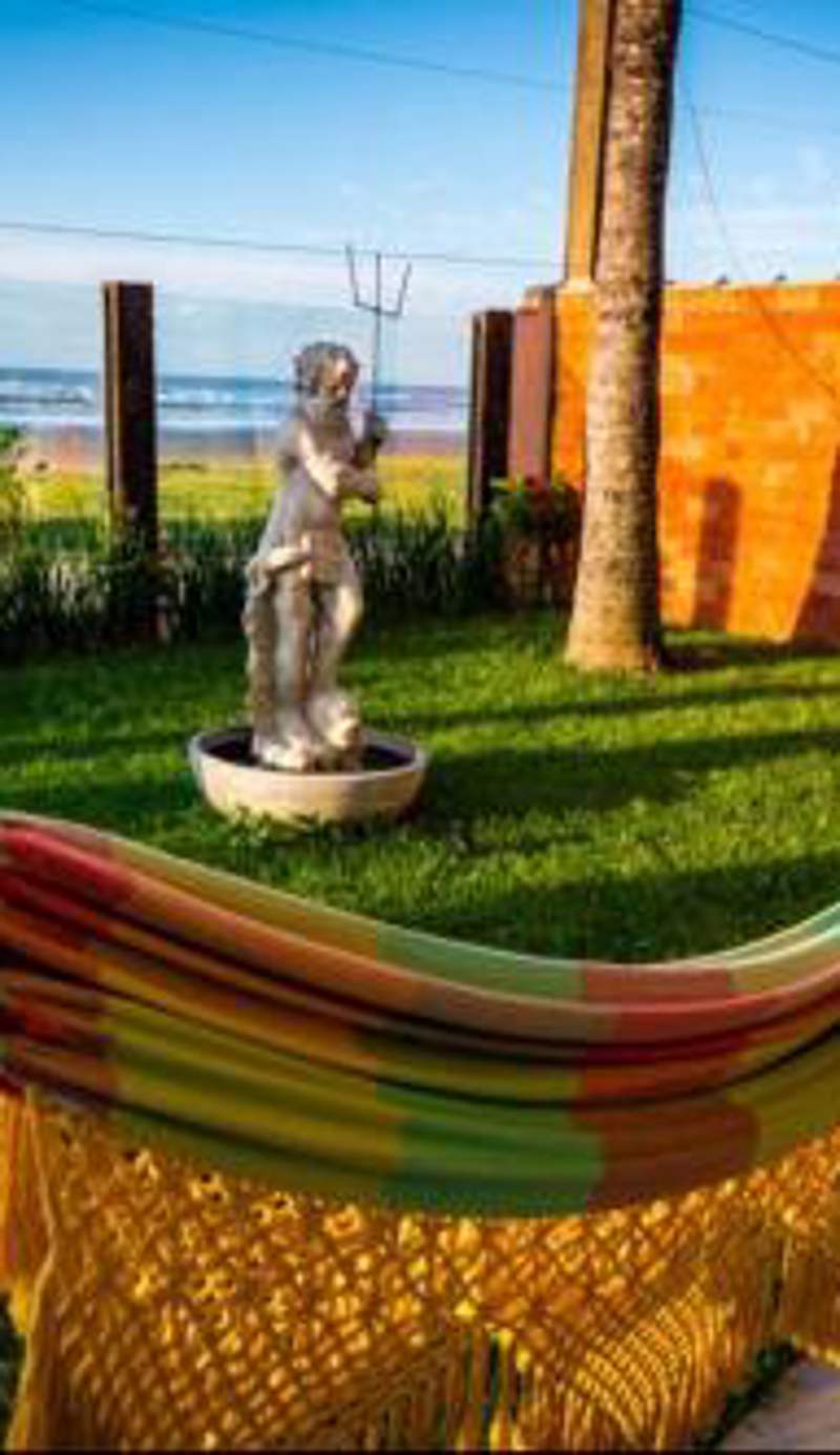 Mar Egeu Arte & Pouso