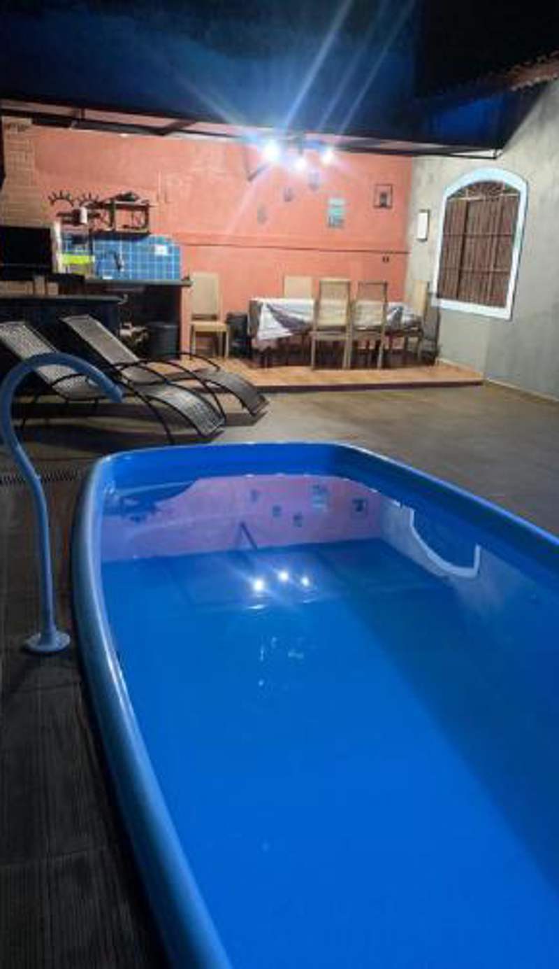 Casa em Peruibe 3 dormitórios sendo 1 suite Pe na Areia