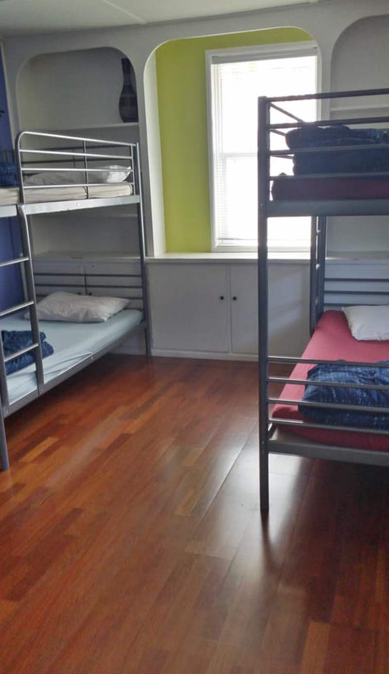 Yosemite International Hostel