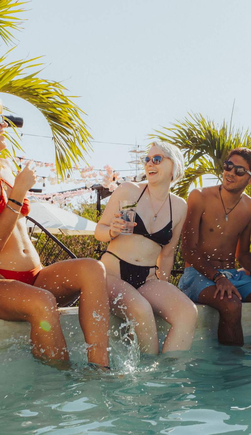 CHE Playa Hostel & Bar