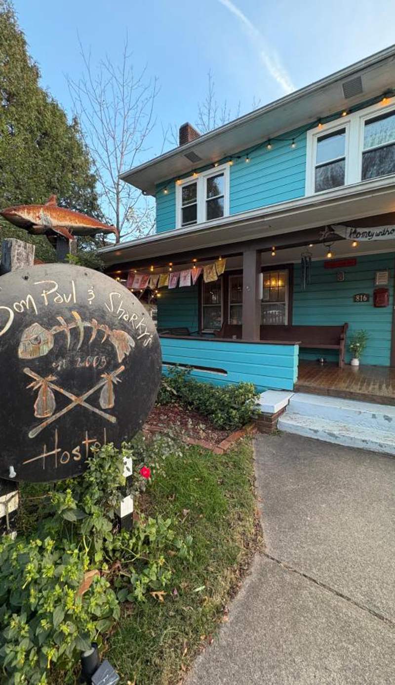 Bon Paul & Sharky's Hostel