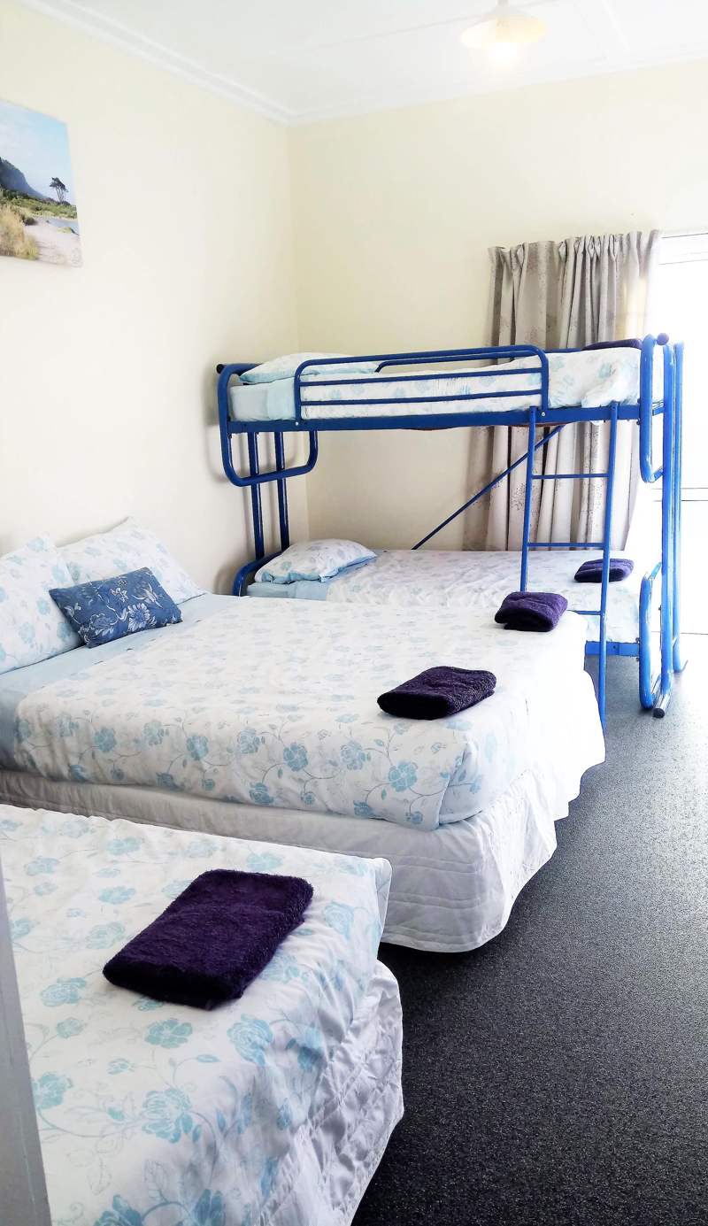 Braemar House B&B and YHA Hostel