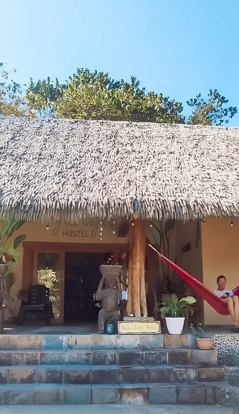 Urbano Pacific Jungle Hostel